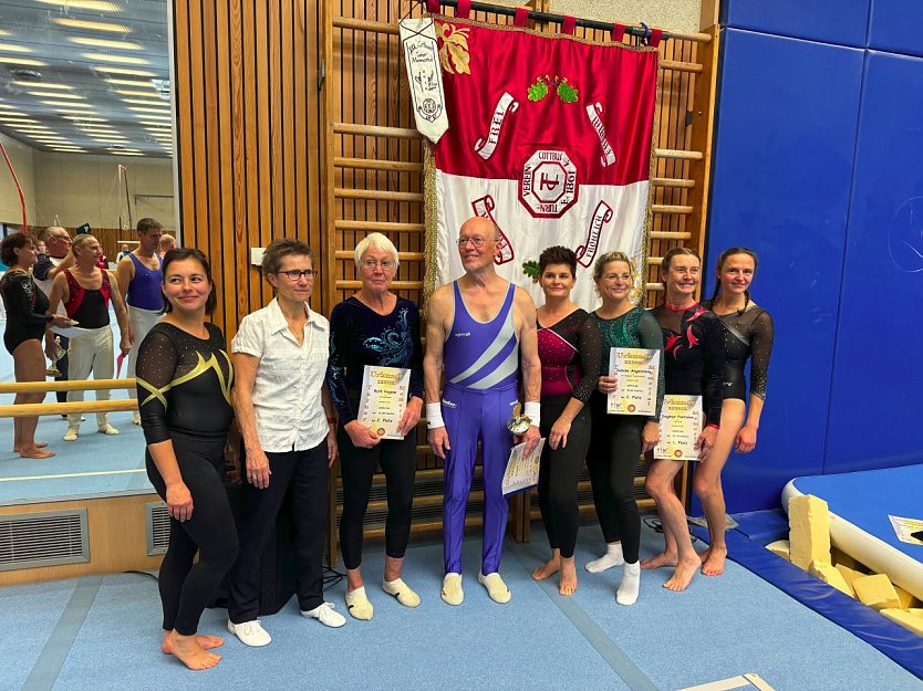 v.l.: Anja Rost, Birgit Herrmann, Ruth Hagene, Frank Lahn, Susanne Hofmann, Sabine Angelstein, Dagmar Pantalon, Nadine Luserke (Foto: Ruth Hagene)