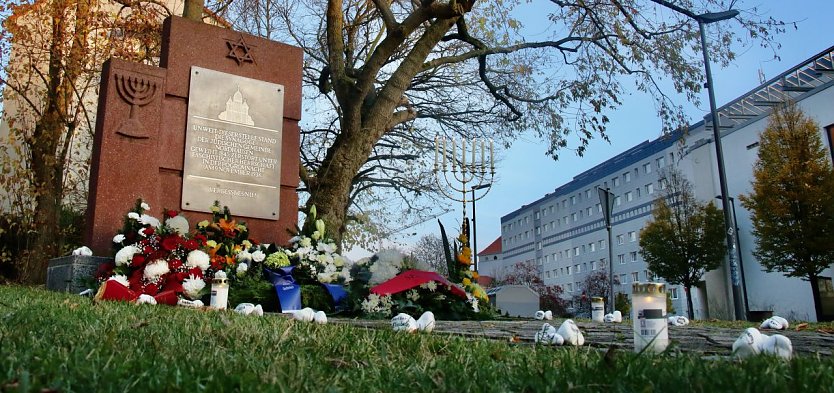 Gedenken an die Pogromnacht vom 09. November 1938 in Nordhausen (Foto: agl) Gedenken an die Pogromnacht vom 09. November 1938 in Nordhausen (Foto: agl)