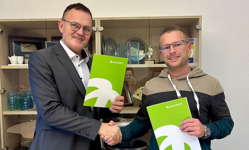 Gemeinsam f&uuml;r eine nachhaltige Zukunft: Kooperation zwischen Hochschule Nordhausen und STEFFEN HARTMANN RECYCLINGTECHNOLOGIEN.  (Foto: Tina Bergknapp)
