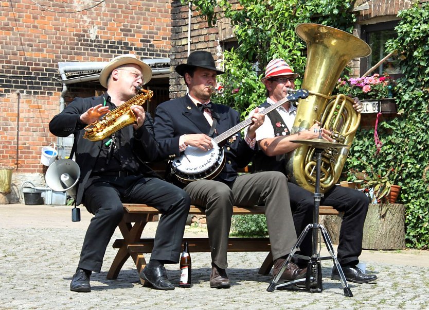 Auch die Combo Gurilly ist bei der Kurzen Weihnachtsmeile dabei (Foto: Combo Gurilly)