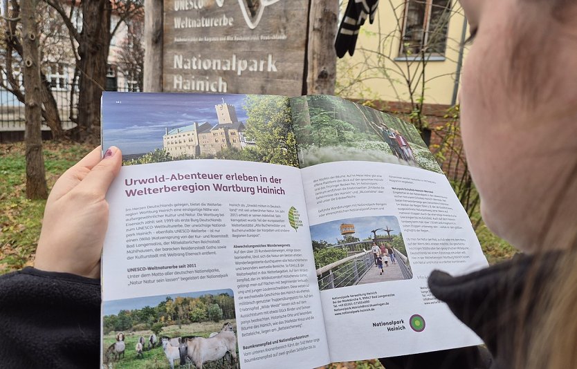 Die neue Brosch&uuml;re ist da (Foto: Cornelia Otto-Albers)