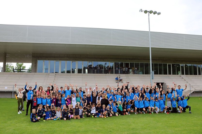 Auch am Albert-Kuntz-Sportpark kam man voran (Foto: Pressestelle Landratsamt)