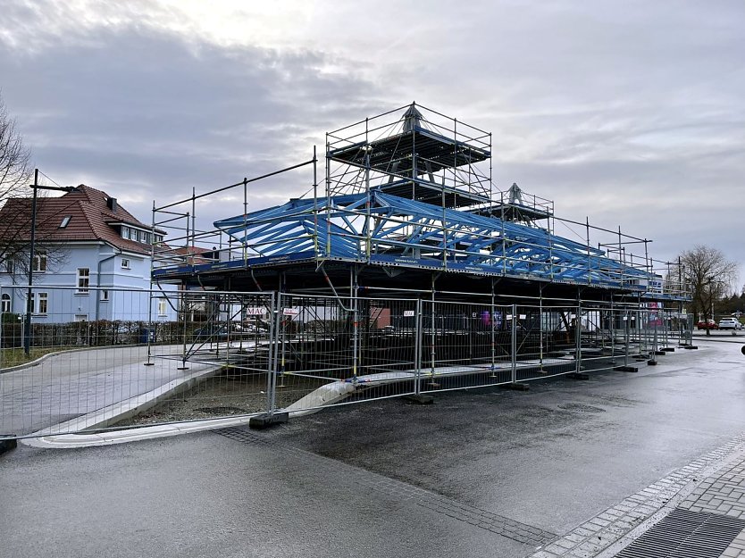 Einger&uuml;stete Haltestelle am Leinefelder Busbahnhof (Foto: Ren&eacute; Wei&szlig;bach)
