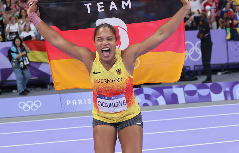 Oympiasiegerin im Kugelsto&szlig;en, Yemisi Ogunleye in Paris 2024  (Foto: Cha von der Laage)