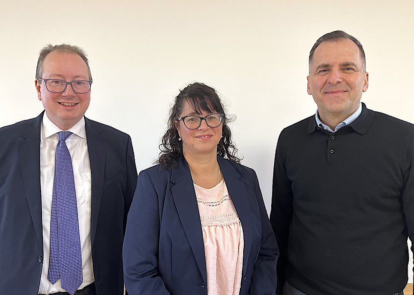 Dr. Marcus Lange, Antje Breitbarth und Jens Hartung stellen ihre Unternehmen f&uuml;r die Zukunft auf (Foto: oas)