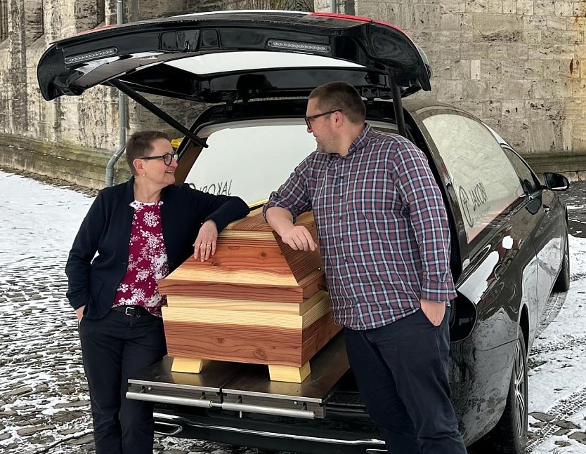 Heike Strecker und Pfarrer Benjamin Themel (Foto: Evangelischer Kirchenkreis M&uuml;hlhausen)