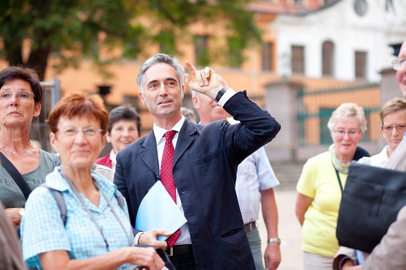 Gästeführer Dr. Steffen Seiferling (Foto: Stadtmarketing Sondershausen GmbH) Gästeführer Dr. Steffen Seiferling (Foto: Stadtmarketing Sondershausen GmbH)