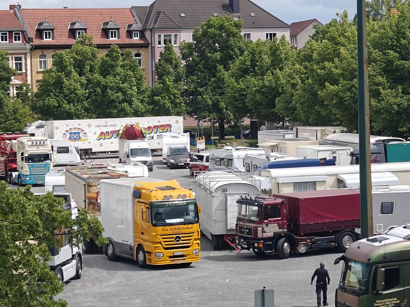Reges Treiben auf dem August-Bebel-Platz (Foto: Peter Blei)