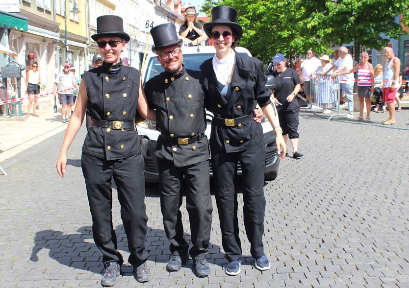 Die Gl&uuml;cksbringer von Bad Langensalza beim Brunnenfest 2025 (Foto: emw)