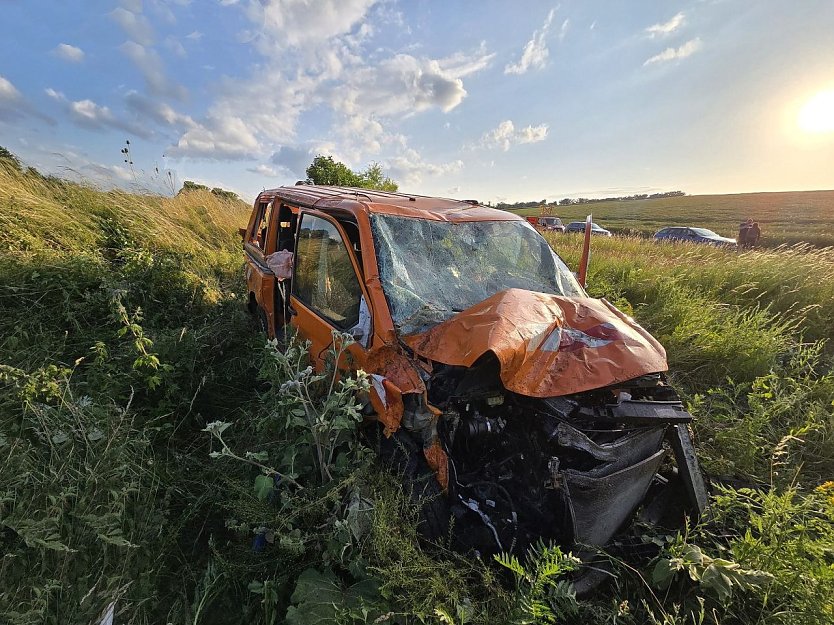 Unfall auf der A38 bei Wipperdorf (Foto: S. Dietzel)
