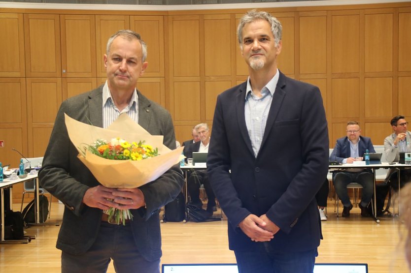 Volker Leupold (links) r&uuml;ckt f&uuml;r seinen Sohn Andreas Leupold in den Reihen der AfD nach (Foto: ykh)