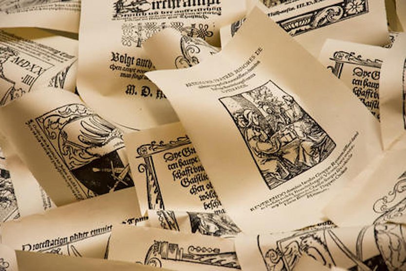 Flugbl&auml;tter aus dem Bauernkrieg. Ausgestellt im M&uuml;hlh&auml;user Museum (Foto: Tino Sieland)