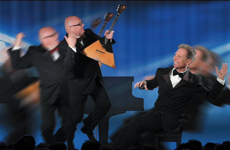 Mit Balalaika und Klavier: die "Saitenspr&uuml;nge" mit Gorbatschow & Freund (Foto: Stadtverwaltung Bad Langensalza)