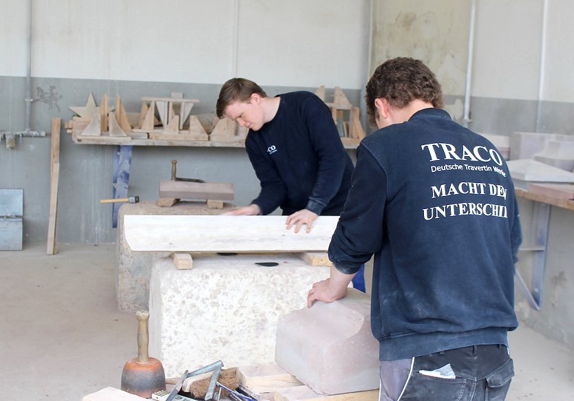 Es wird geh&auml;mmert und geschliffen, vor allem aber fachgerecht ausgebildet in bad Langensalza  (Foto: oas)