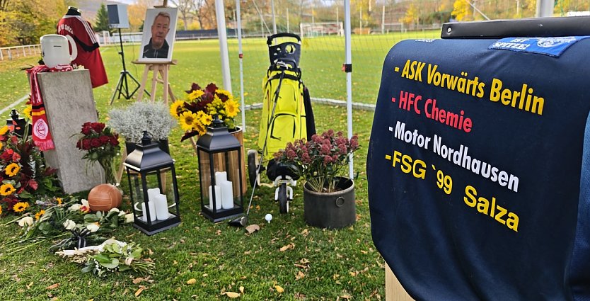 Abschied von Fu&szlig;ball-Legende Manfred "Heppel" Sch&uuml;tze (Foto: nnz)