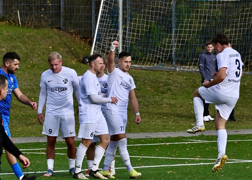 Deutlich besiegt Blau-Weiß Bad Frankenhausen den FSV wacker 90 mit 5:0 (Foto: BW Bad Frankenhausen) Deutlich besiegt Blau-Weiß Bad Frankenhausen den FSV wacker 90 mit 5:0 (Foto: BW Bad Frankenhausen)