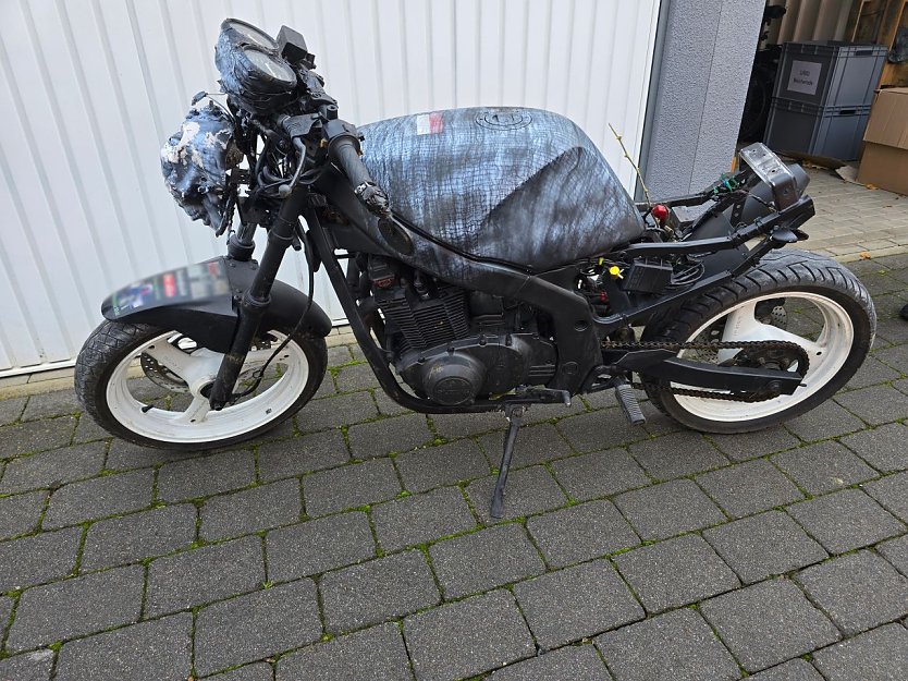 Wer erkennt dieses Motorrad? (Foto: Landgemeinde Bleicherode) Wer erkennt dieses Motorrad? (Foto: Landgemeinde Bleicherode)