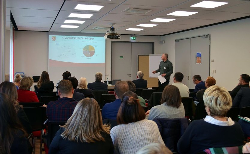 Fachtag zur demographischen Entwicklung (Foto: Pressestelle Landratsamt) Fachtag zur demographischen Entwicklung (Foto: Pressestelle Landratsamt)
