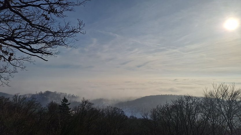 Blick vom Roten Schuss über den Südharz am vergangenen Wochenende (Foto: agl) Blick vom Roten Schuss über den Südharz am vergangenen Wochenende (Foto: agl)