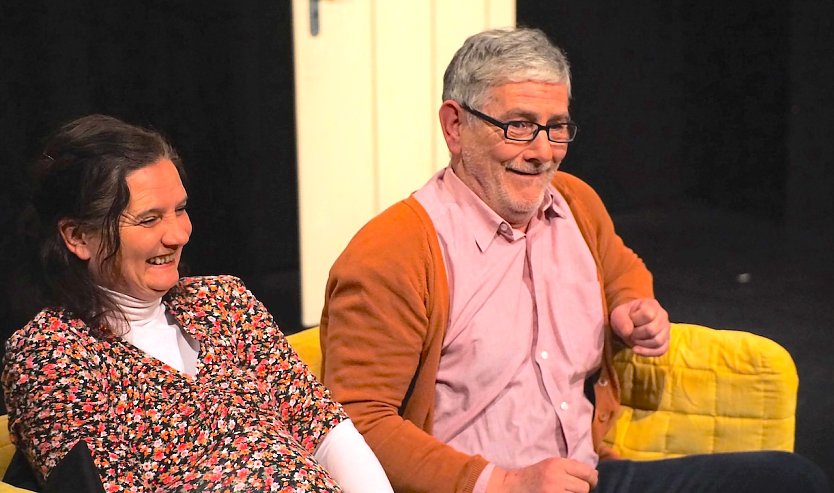 Theaterst&uuml;ck der 3K-Theaterwerkstatt mit Diana Floetenmeyer und Peter Wagner  (Foto: Janosch Floetenmeyer)