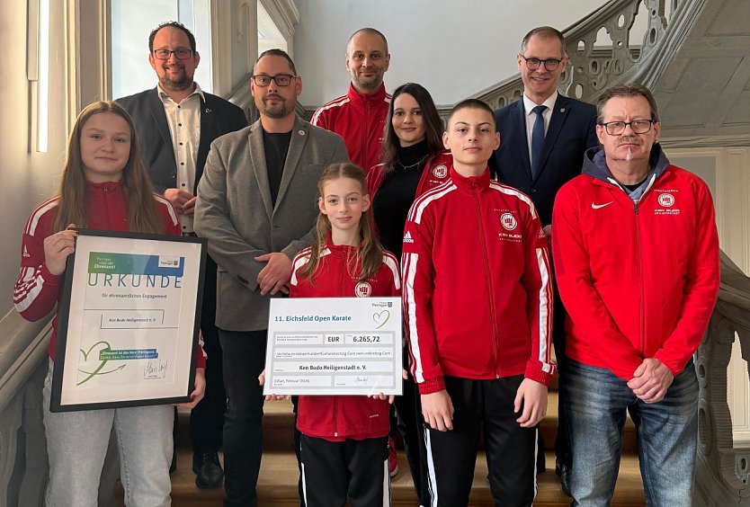 Feierliche Übergabe von Fördermitteln (Foto: Sarah Jakob / Landkreis Eichsfeld) Feierliche Übergabe von Fördermitteln (Foto: Sarah Jakob / Landkreis Eichsfeld)