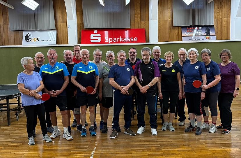 Die Tischtennis-Senioren sind in ihr Sportjahr gestartet. (Foto: Jürgen Mehne) Die Tischtennis-Senioren sind in ihr Sportjahr gestartet. (Foto: Jürgen Mehne)