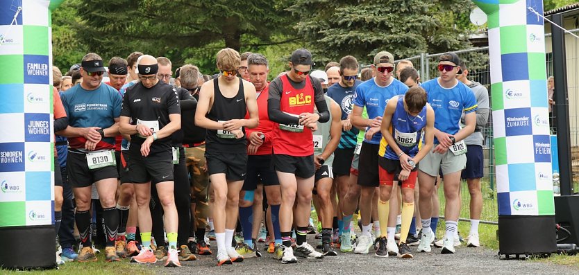 Erstmals wird es in diesem Jahr einen 11-Kilometer-Lauf geben. Dieser Foto zeigt den Start des 8-Kilometer-Laufs im vergangenem Jahr.  (Foto: Archivbild: Angelo Glashagel)