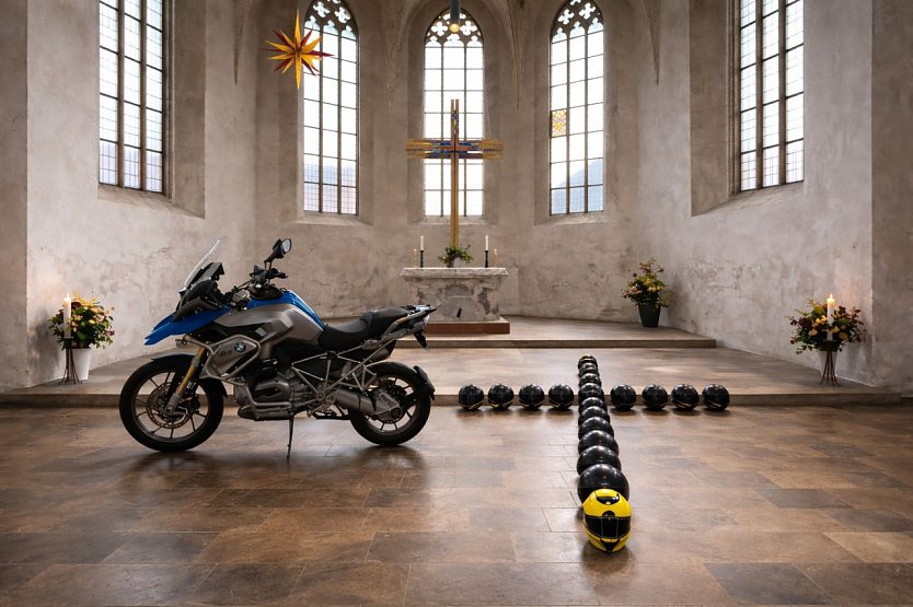 Mit dem Motorrad in der Kirche - Bikergottesdienst in Ellrich (Foto: Ride for charity)